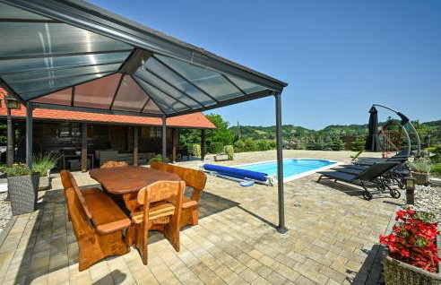 Stunning Home In Veliko Trgovisce - Foto 11