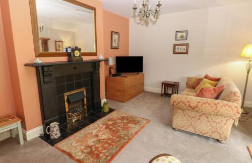 Plum Tree Cottage - Photo 3