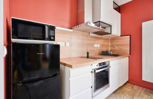 Lovely 1BR flat with direct access to subway, tram, and RER - Foto 15