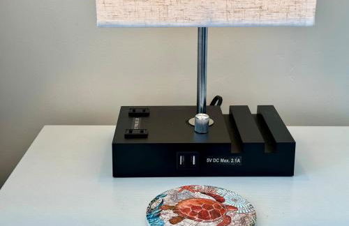 Island Glow Kailua Village #508 free assigned parking, AC, downtown, walk to restaurants, bars and the pier - Foto 41