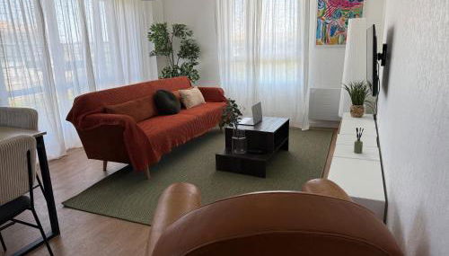 Grand appart lumineux - 6 pers, wifi, parking, check-in facile, proche commodités & métro 5min - Foto 3