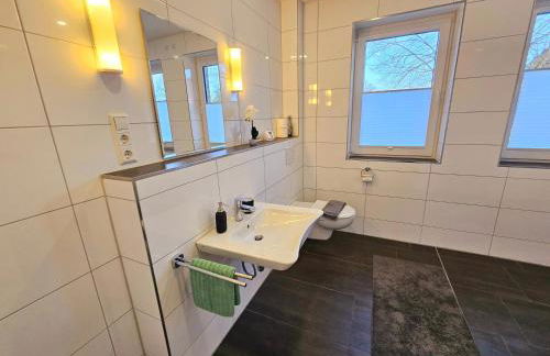 EcoCube Lingen - Balkon, 2Zimmer, Waschmaschine, GästeWC, Backofen - Foto 6