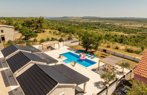 Unique Villa V with large pool - Photo 62