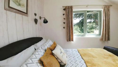 Bream Barn - sea view, woodburner, easy walk to the beach, parking, full kitchen - Foto 4