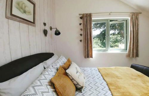 Bream Barn - sea view, woodburner, easy walk to the beach, parking, full kitchen - Foto 4