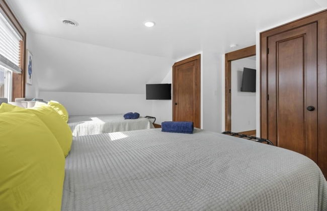 Riverfront Kayaks Bay Access Sleeps 15 - Foto 38