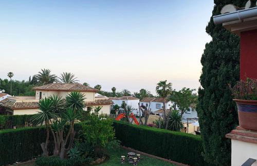 VILLA NABRISA MARBELLA, 5 BEDROOM, PRIVATE POOL, GARDEN, BBQ - Foto 38