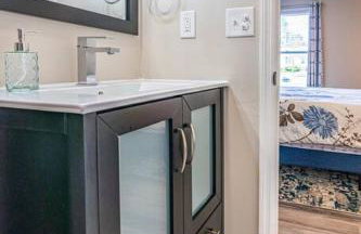 NEW Fully stocked luxury home close to I65 and I72 - Foto 20