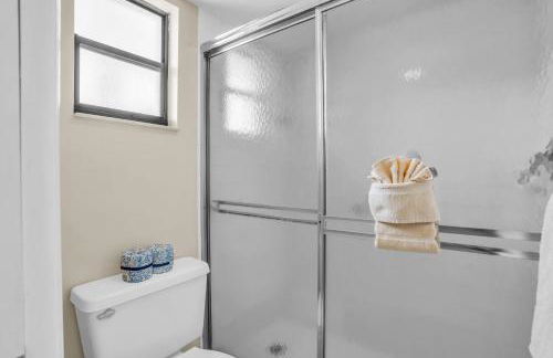 Walk From Lanai to Pool and More - Photo 19