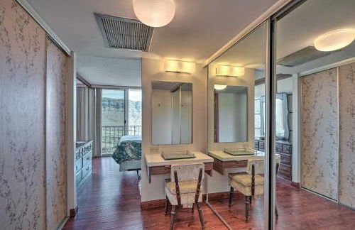 Lush Condo with Community Pool, 1 Mi to Beach! - Foto 18