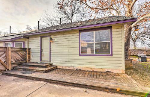 Pet-Friendly Austin Home with Private Yard and Deck! - Foto 22
