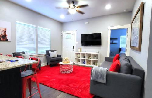 Vibrant Vacation Escape with Fast WIFI and KING BED Close to Downtown Houston! - Foto 2