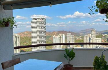 Linda cobertura no Vila da Serra - Foto 71