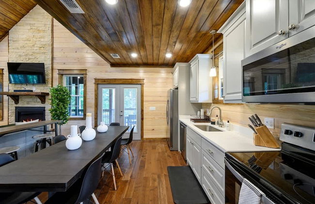 Family-friendly Broken Bow Cabin w spa Game Room - Foto 4