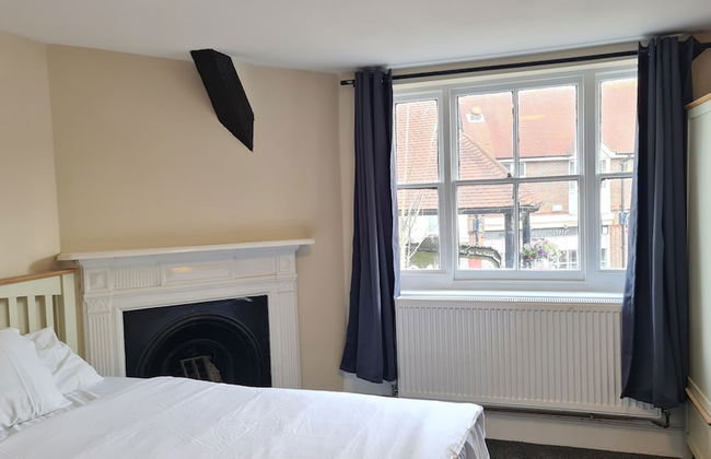 Grace Apartments - Living Rock - Photo 8