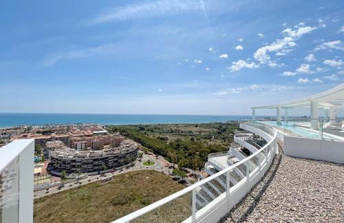 Global Properties, Apartamento con terraza y vistas a la piscina en Gran Canet - Photo 59