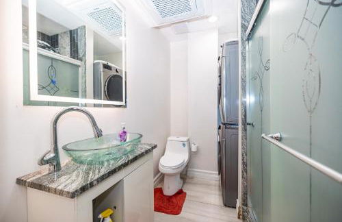 Luxurious room in Fall River Stay - Foto 19