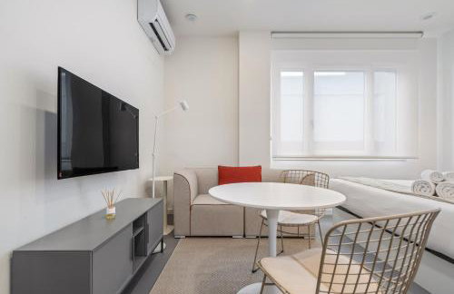 Confort y Ubicación en Madrid - Santero Suites - Photo 40