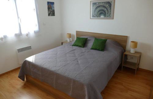 Appartement avec jardin et parking privatif clos - Photo 9