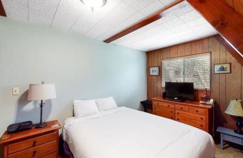 Alford Family Lodge - Photo 3