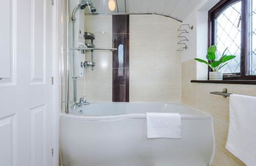 Sunshine Cottage by Happy Sunshine Stay - Foto 23