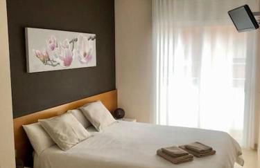 The White Lilies - Photo 4