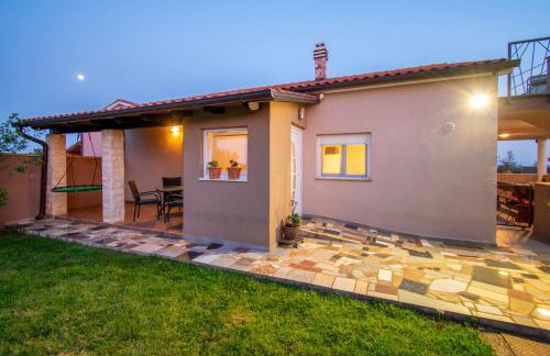 Holiday Home Enard with Jacuzzi by Istrabook - Foto 3