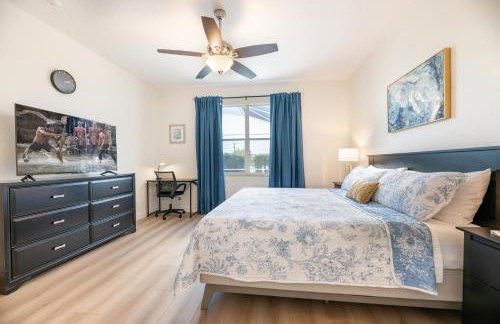 Stylish Retreat with Pool near The Parks - Foto 38