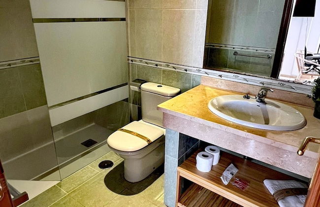 CN-340 Suites - Photo 68