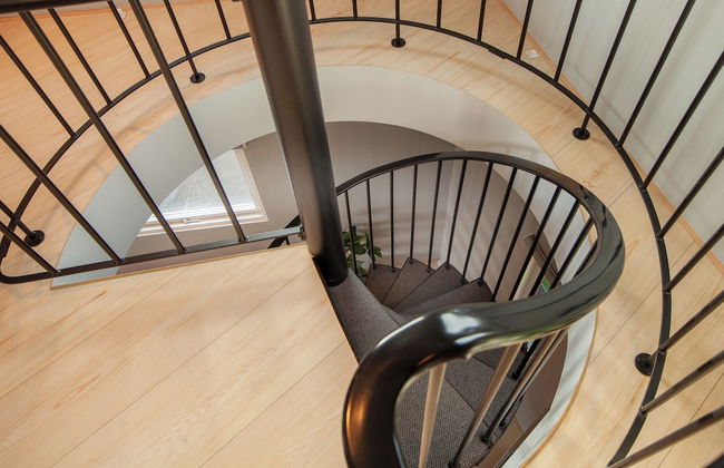 Stunning Marina View - Brand New - City Center - Photo 18