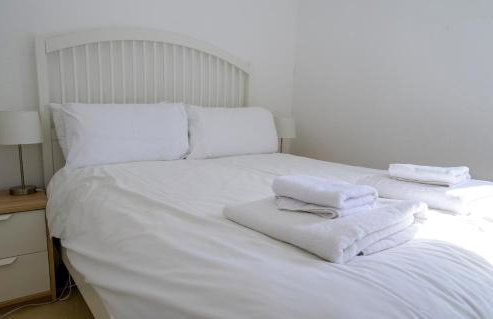 Escape to a Clifftop Chalet with pool and tennis onsite - 1A Kingsdown Holiday Park - Foto 11