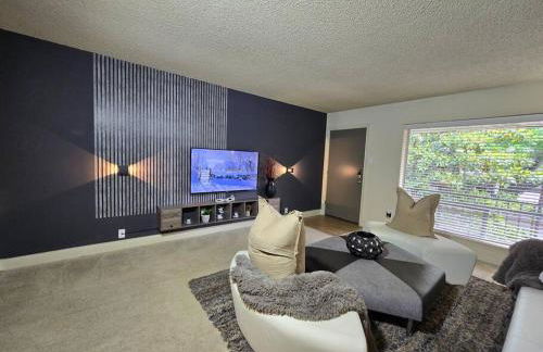Stylish Galleria Condo 2BR 2BA Saltwater Pool Marquee Uptown - Foto 1