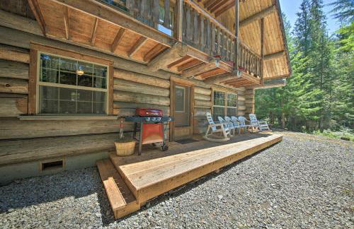Expansive Moyie Riverfront Cabin - Pets Welcome! - Foto 3