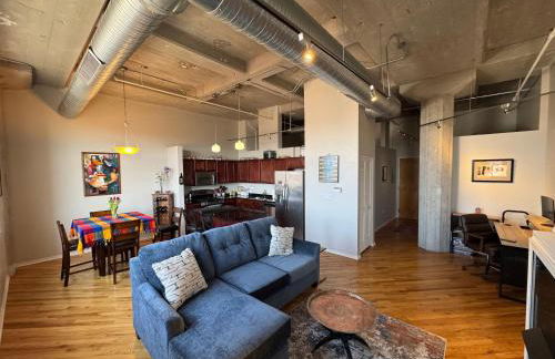 World Cup Luxury Loft -Steps to Fan Fest - Heart of KC Crossroads - 30 Night Min - Foto 18