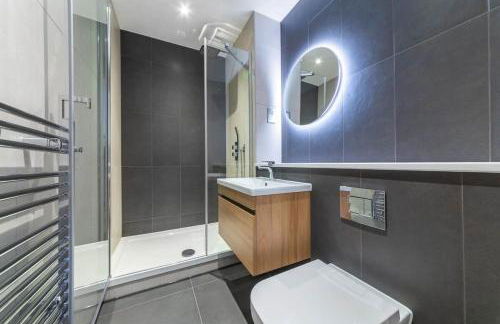 Modern 1 Bedroom Apartment in East Grinstead - Photo 4