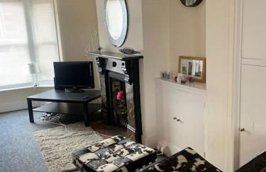 Apartment, Stylish 2 bed Riverside House, 2 Kingsize beds, Free Parking - Foto 17