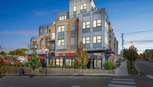 Stylish Downtown Escape Near IU and Cafes - Foto 2