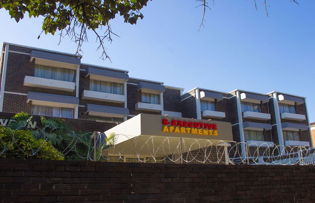R Executive Apartments - Foto 26