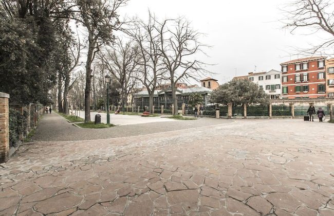 Design District Apartment R&R - Photo 21