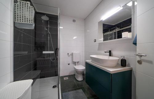 The Rooftop - Photo 33