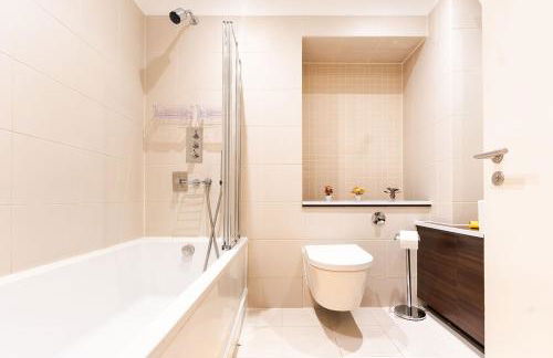 Prime Location in Farringdon Large One Bedroom Flat - Foto 10