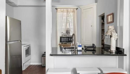 Old Town Gem Walk to King Street Sleeps 14 - Foto 3