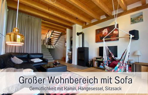 Landloft Linum - Ausgebaute Scheune mit Aussicht, Naturpool, Kamin, Sauna, Luxusausbau, handverlesene MidCentury Möbel & Kunst - Photo 30