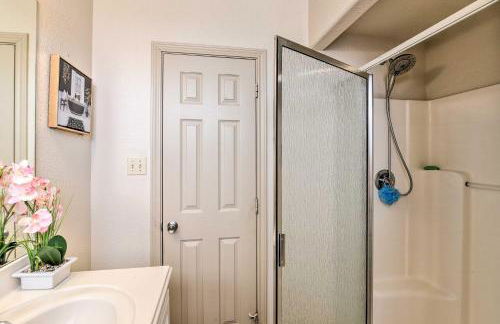 Waterfront Family Home with Patio in Hitchcock - Foto 21