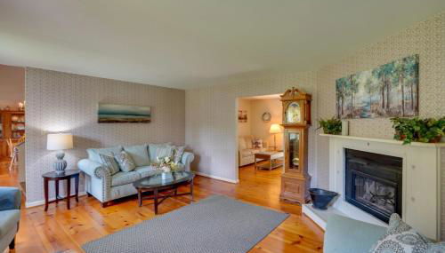 Cozy Pittsfield Gem with Deck, Gazebo and Fireplace - Foto 2