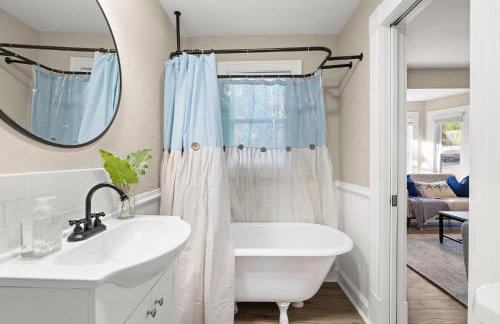 Luxurious Escape Sleeps 10 with Private Pool & Spa - Foto 17