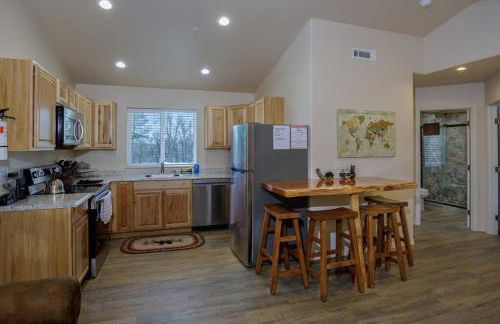 Cozy Cub Cabin, brand new home near Yosemite - Foto 23