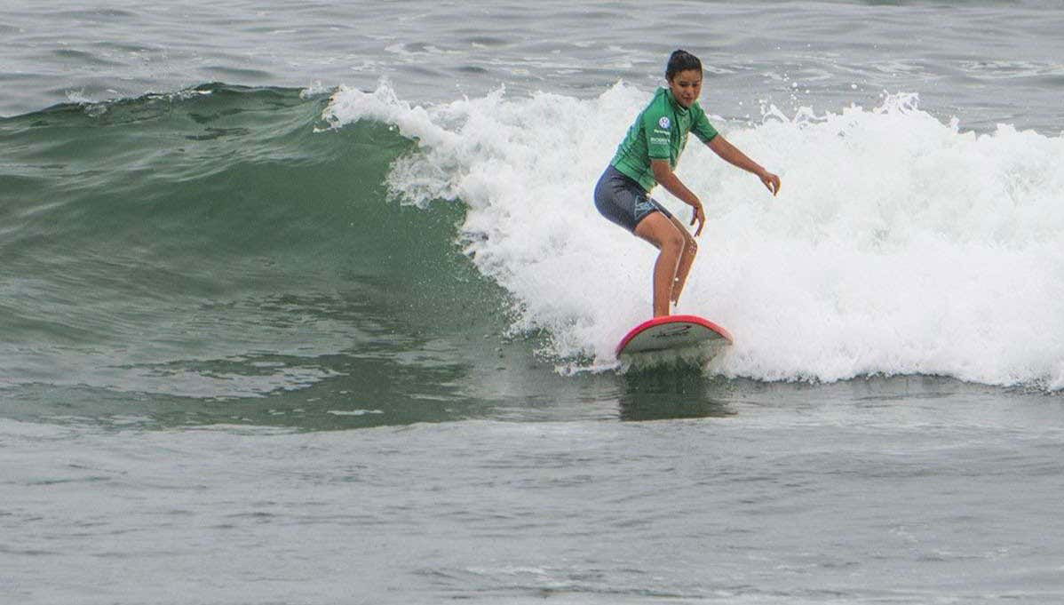 Curso de surfe em San Bartolo