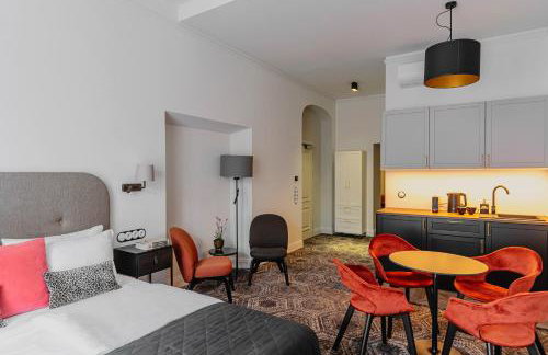 N33 Premium Apartments Old Town Kraków – Destigo Hotels - Photo 34