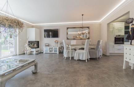 Ferienhaus Cottbus, Garage, große Sonnenterrasse, Kamin, 4 Zimmer, Ankleidezimmer - Foto 2